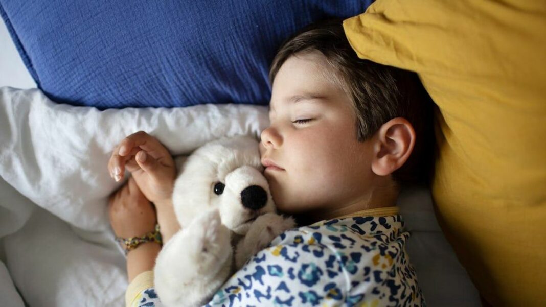 source:scarymommy - L'importanza di un orario fisso per il sonno dei bambini