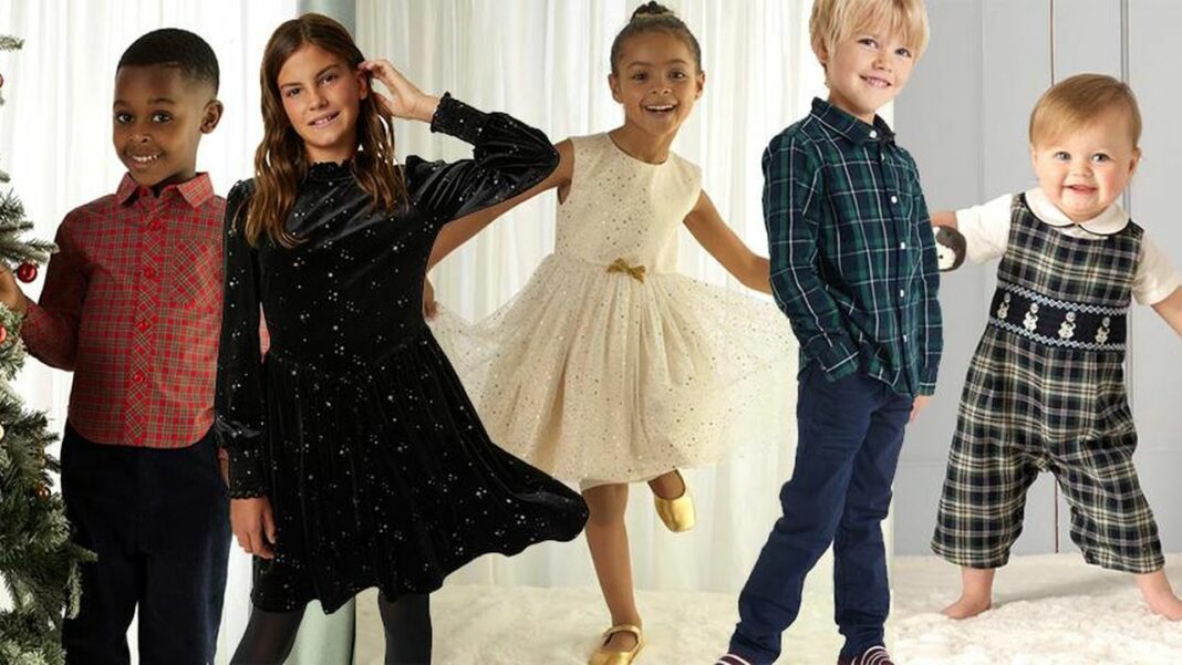 source:mybaba - Outfit Natalizi per Bambini: Idee Eleganti e Festose