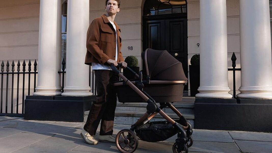 Adattabilità per Famiglie in Crescita: Da Singolo a Doppio Passeggino iCandy Peach 7: Il Passeggino Perfetto per Ogni Famiglia