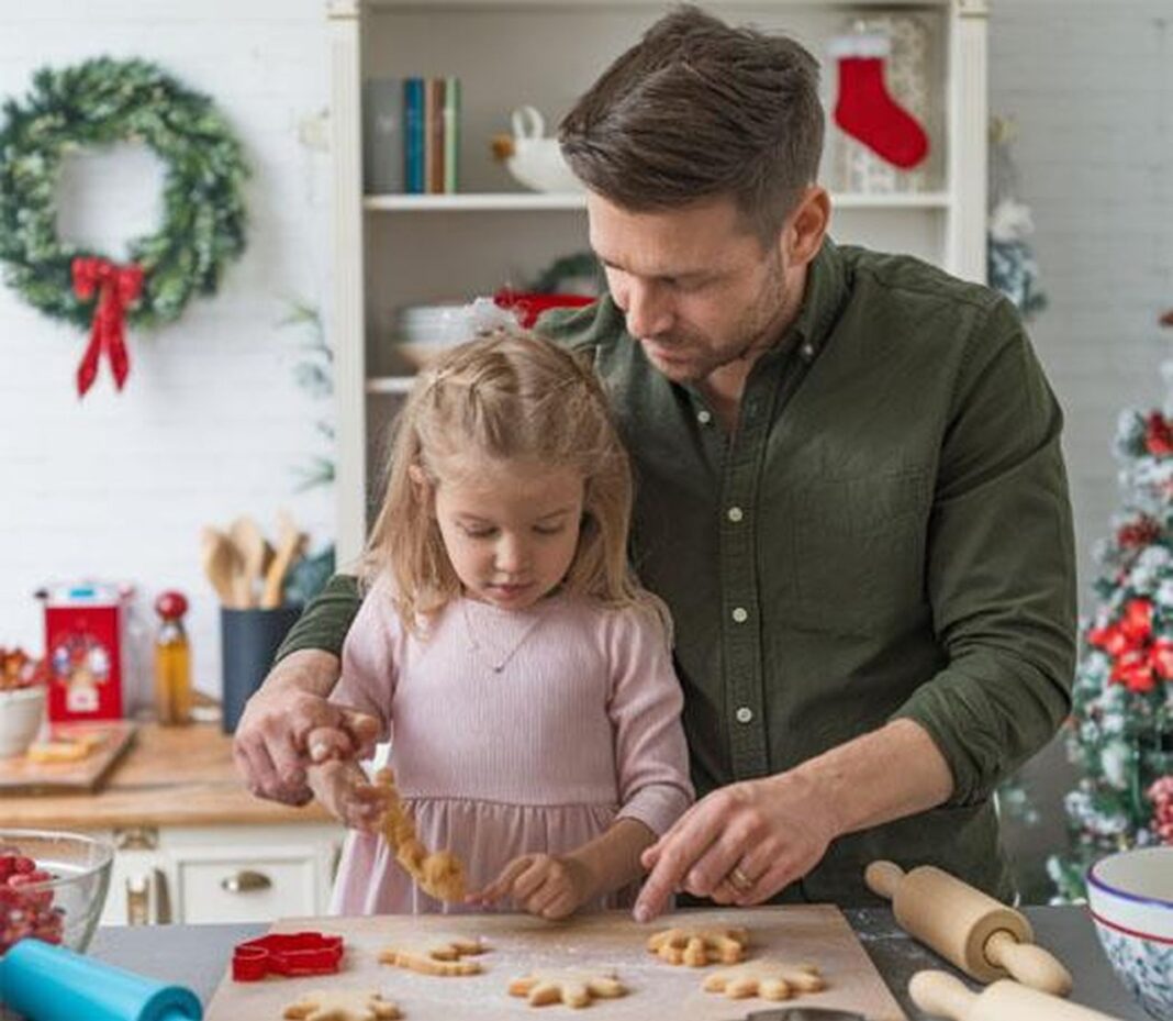 source:fathers - 16 Idee per Tradizioni Natalizie tra Padre e Figlio