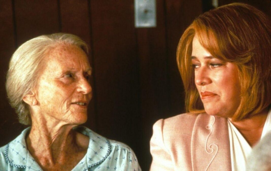 source:scarymommy - Evelyn Couch: Un'icona perimenopausale in 'Fried Green Tomatoes'