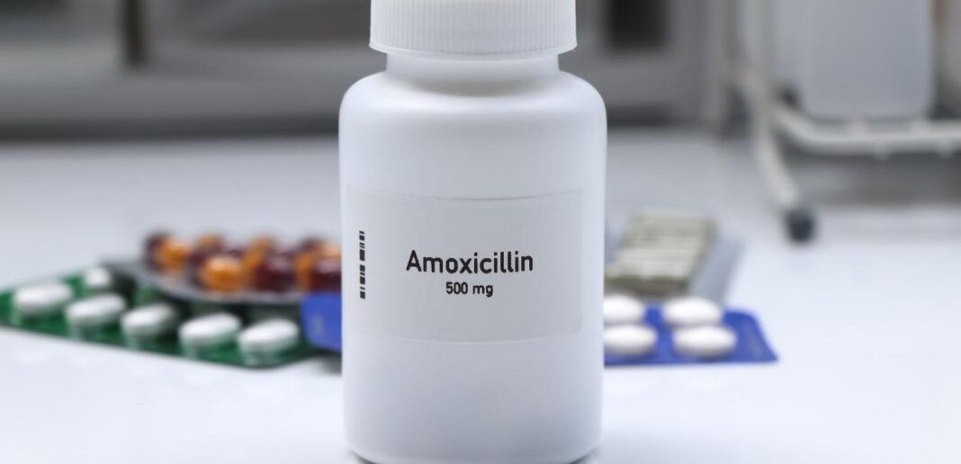Note importanti sulla somministrazione Amoxicillina: usi, dosaggio ed effetti collaterali