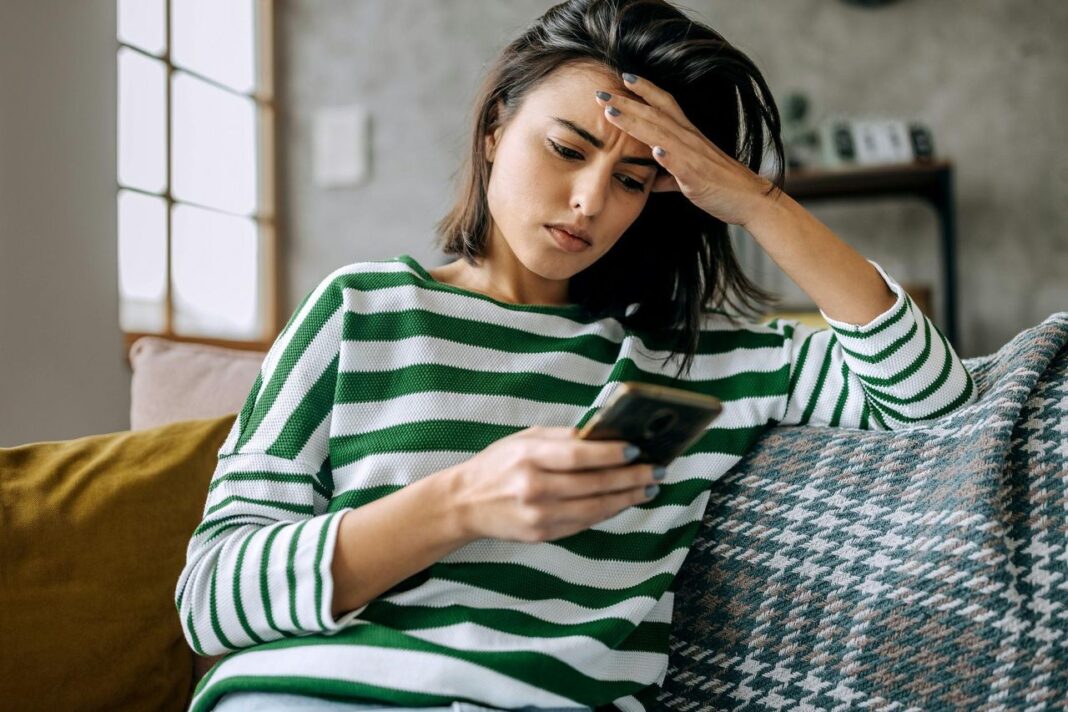 Come 'litigare in modo equo'? Fexting: perché litighiamo via messaggio e come evitarlo