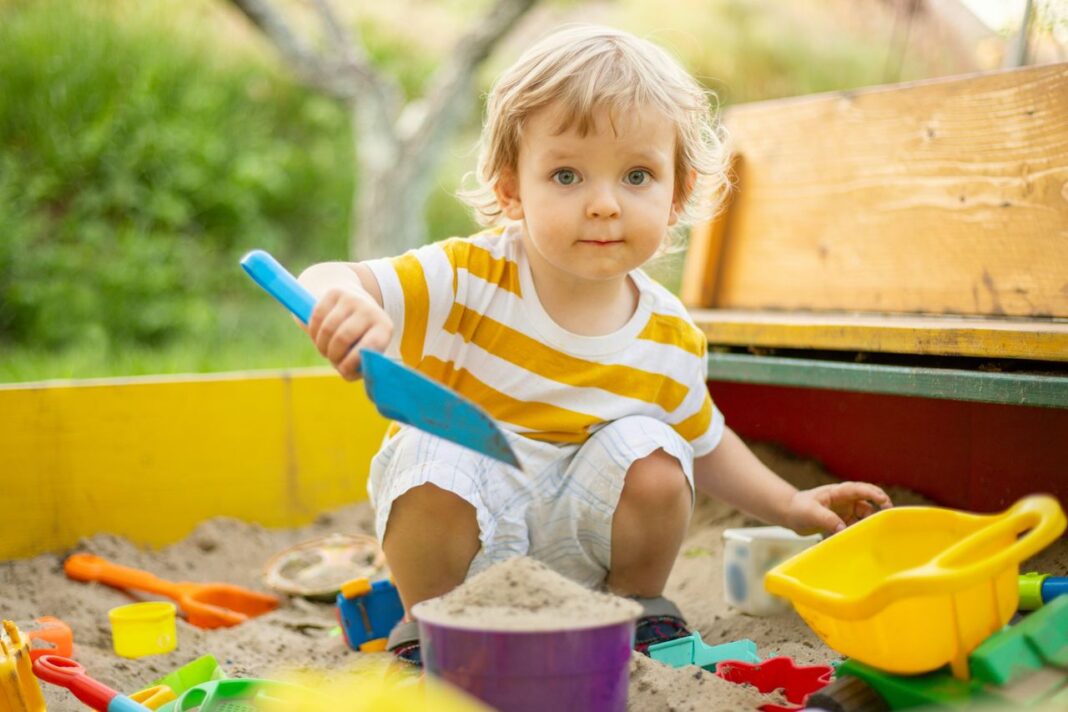 Benefici a lungo termine dell'apprendimento basato sull'inchiesta L'importanza della curiosità nell'apprendimento dei bambini